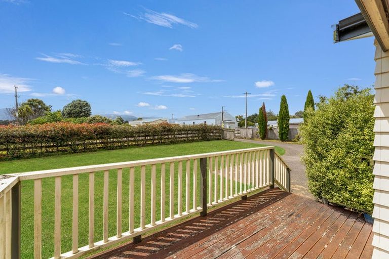 Photo of property in 2768 Martinborough Pirinoa Road, Pirinoa, Featherston, 5772