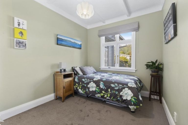 Photo of property in 32 Trafalgar Street, Waiwhetu, Lower Hutt, 5010