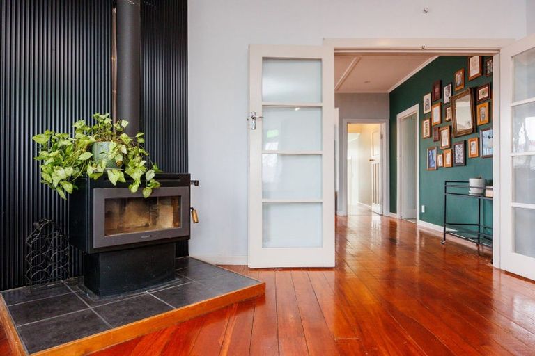 Photo of property in 33 Fitzroy Street, Terrace End, Palmerston North, 4410