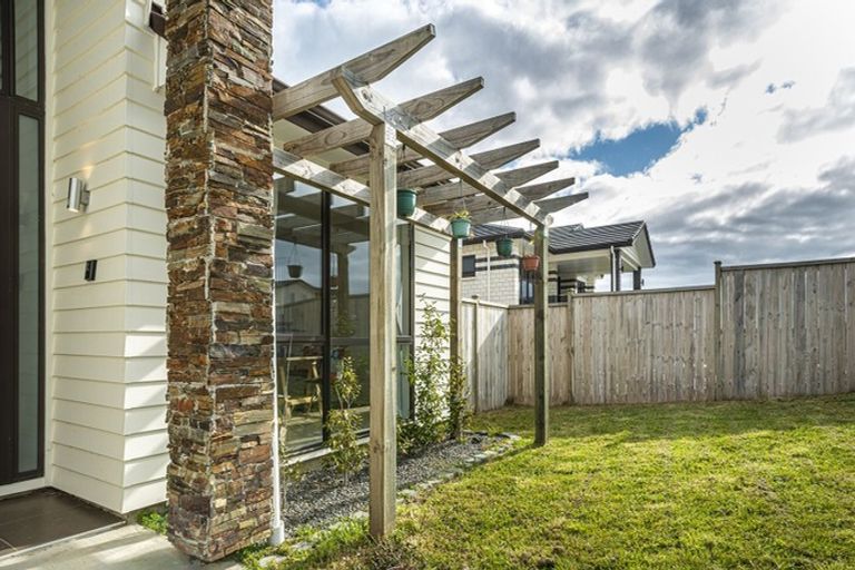 Photo of property in 71 Eighth View Avenue, Beachlands, Auckland, 2018