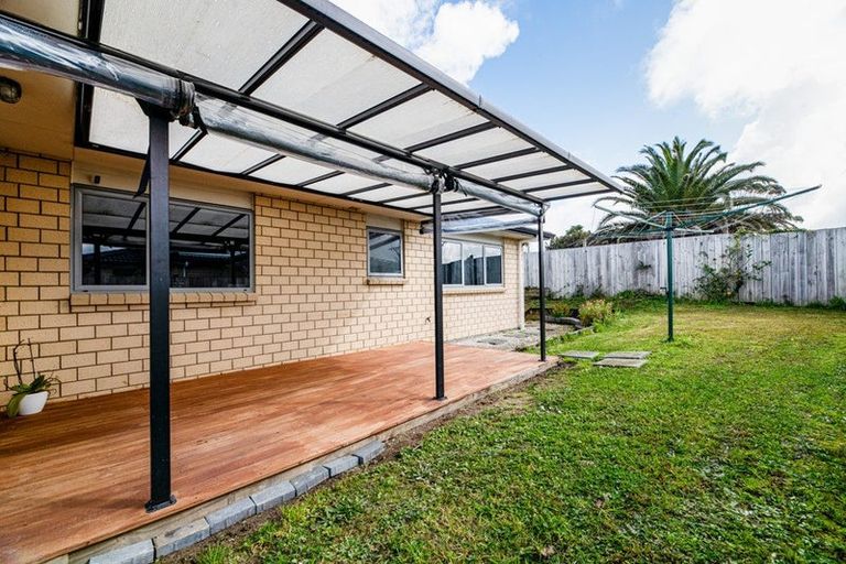 Photo of property in 110a Royal Road, Massey, Auckland, 0614