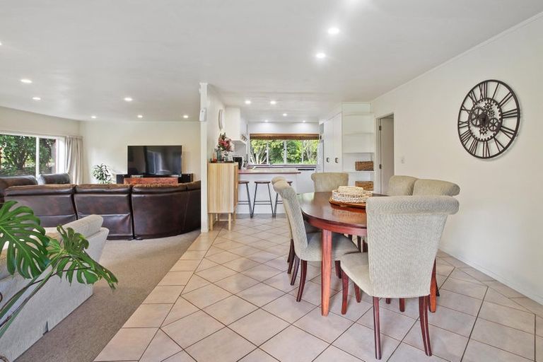 Photo of property in 112a Mcrobbie Road, Kingseat, Papakura, 2580