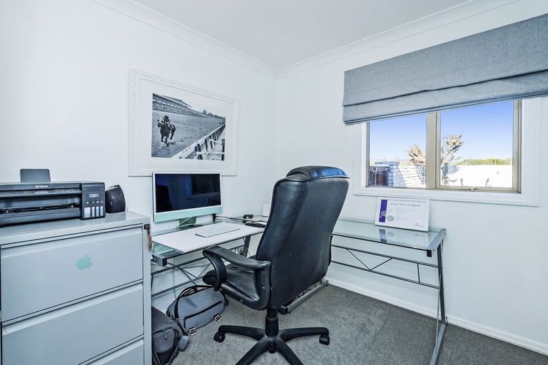 Photo of property in 8 Excalibur Place, Burwood, Christchurch, 8083