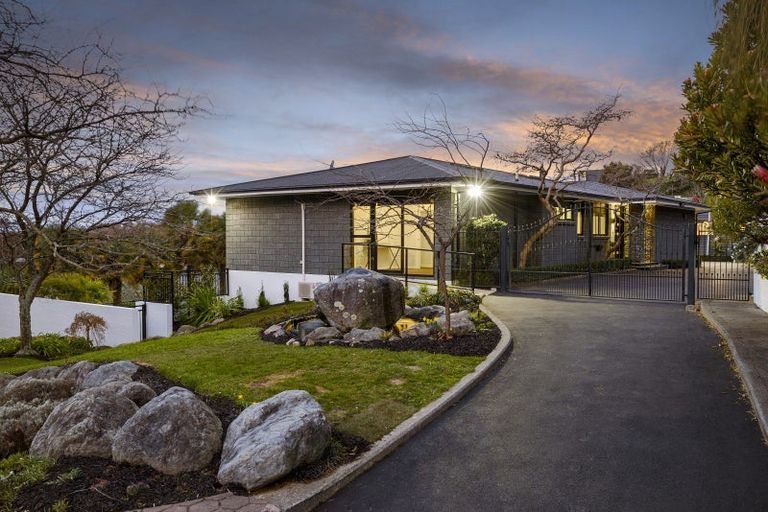 Photo of property in 37 Penruddock Rise, Westmorland, Christchurch, 8025