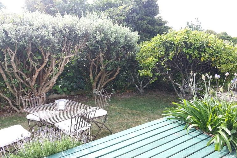 Photo of property in 2/22 Wastney Terrace, Marybank, Nelson, 7010