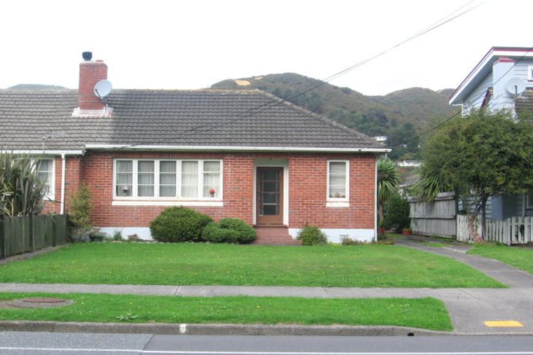 Photo of property in 193 Cambridge Terrace, Naenae, Lower Hutt, 5011