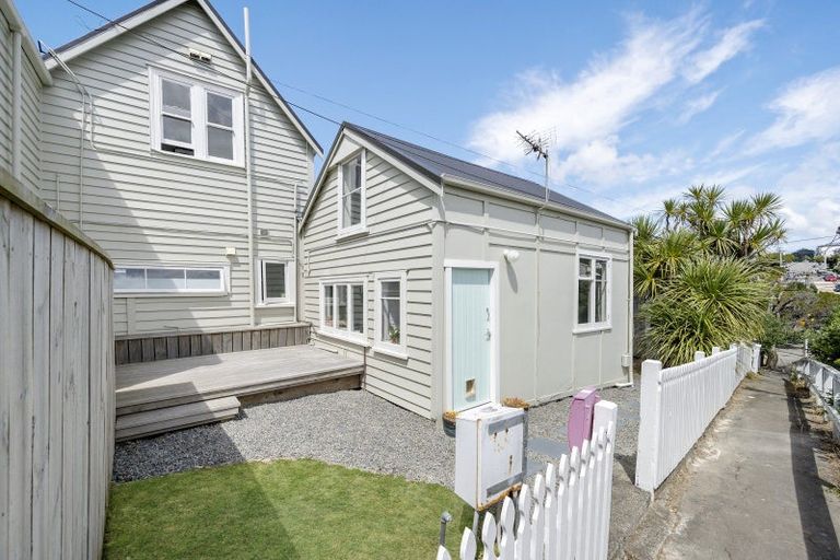 Photo of property in 5 Wright Street, Mount Cook, Wellington, 6021