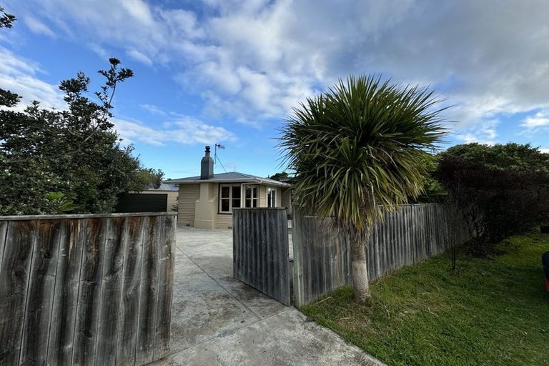 Photo of property in 1 Van Asch Road, Haumoana, 4102