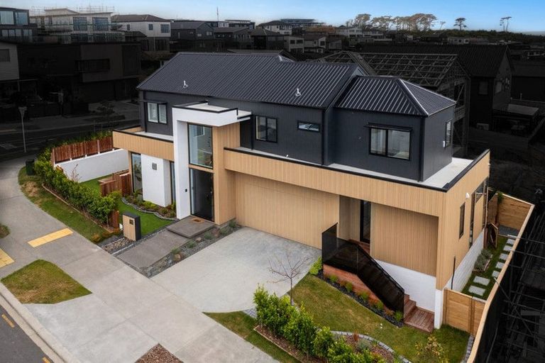 Photo of property in 34 Kumukumu Road, Long Bay, Auckland, 0630