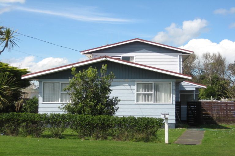 Photo of property in 6 Miro Street, Castlecliff, Whanganui, 4501