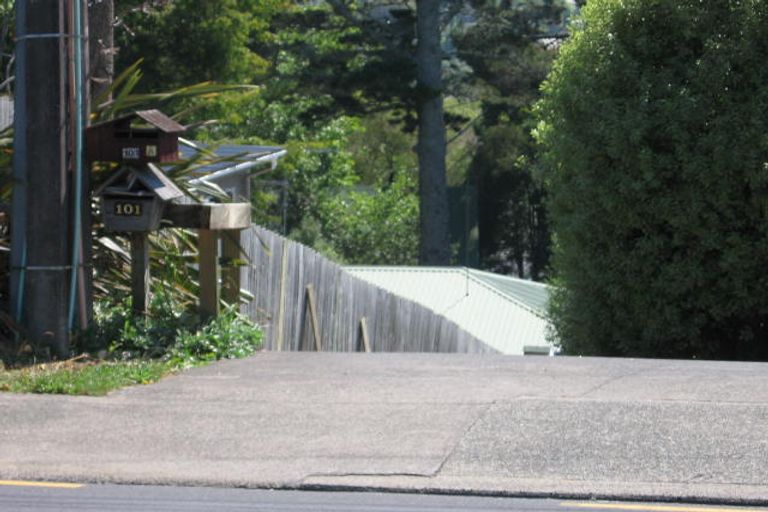 Photo of property in 101a Carlisle Road, Torbay, Auckland, 0632