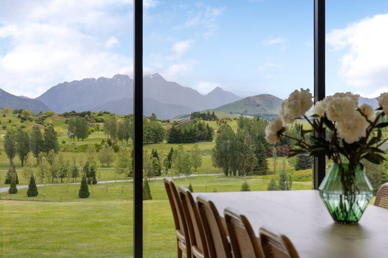 Photo of property in 20 Advance Terrace, Arrowtown, 9302