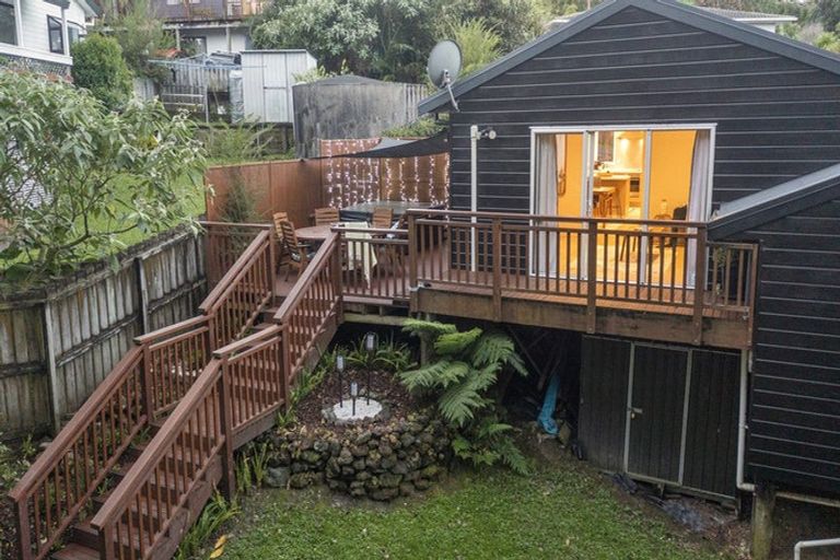 Photo of property in 10 Springtime Crescent, Stanmore Bay, Whangaparaoa, 0932