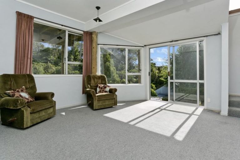 Photo of property in 93 John Downs Drive, Browns Bay, Auckland, 0630