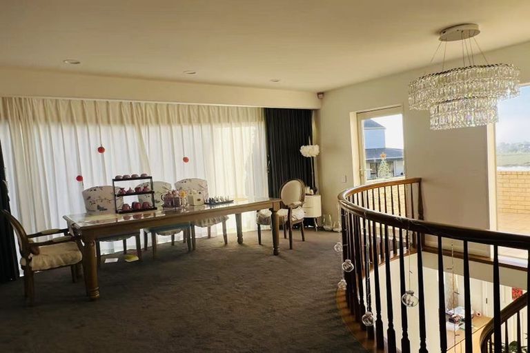 Photo of property in 15 Constable Lane, West Harbour, Auckland, 0618