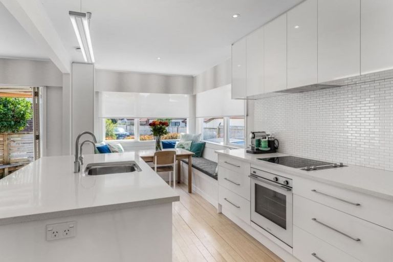 Photo of property in 1/24a Wolsley Avenue, Milford, Auckland, 0620