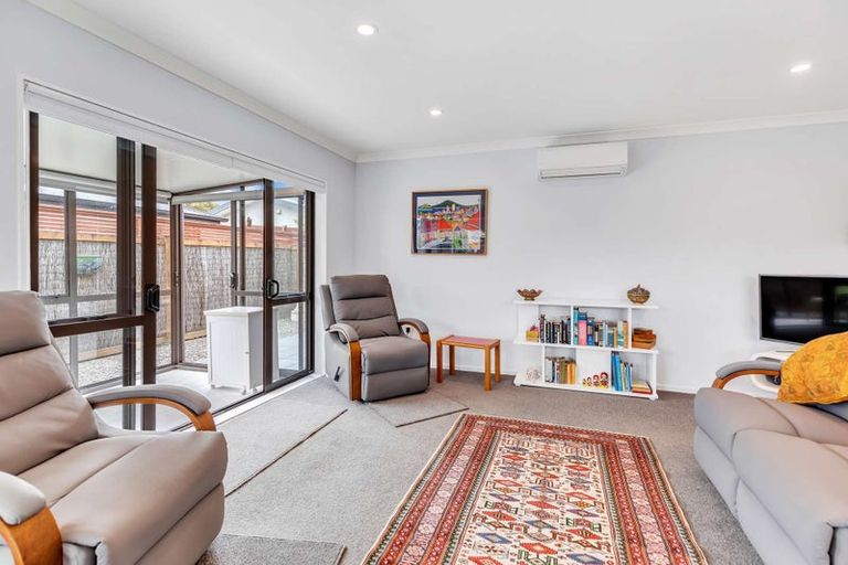 Photo of property in 12a Sussex Street, Levin, 5510