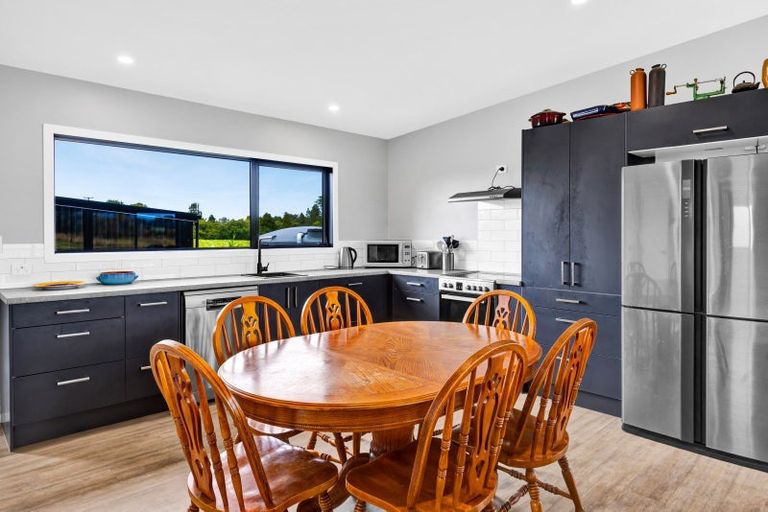 Photo of property in 621 Climie Road, Cardiff, Stratford, 4391