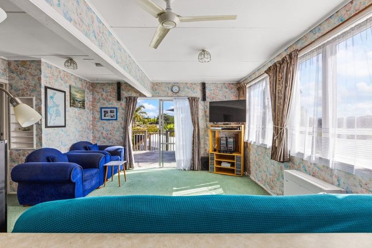 Photo of property in 32 Foster Crescent, Snells Beach, 0920