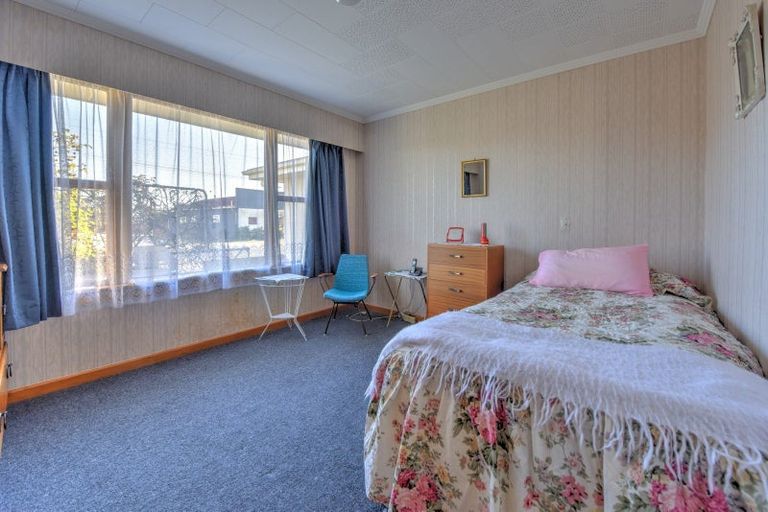 Photo of property in 27 Redan Street, Wyndham, 9831