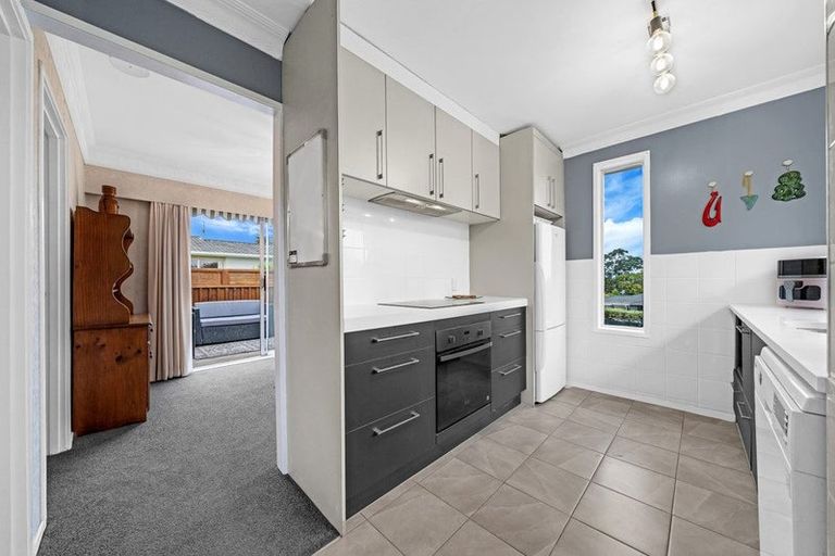 Photo of property in 3 Dundas Place, Henderson, Auckland, 0612