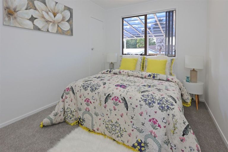 Photo of property in 93 Brunner Road, Glen Eden, Auckland, 0602