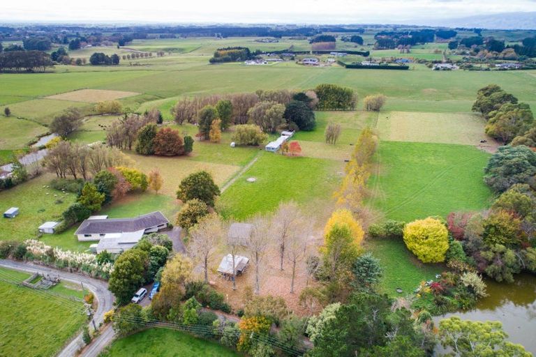 Photo of property in 660b Roberts Line, Kelvin Grove, Palmerston North, 4470