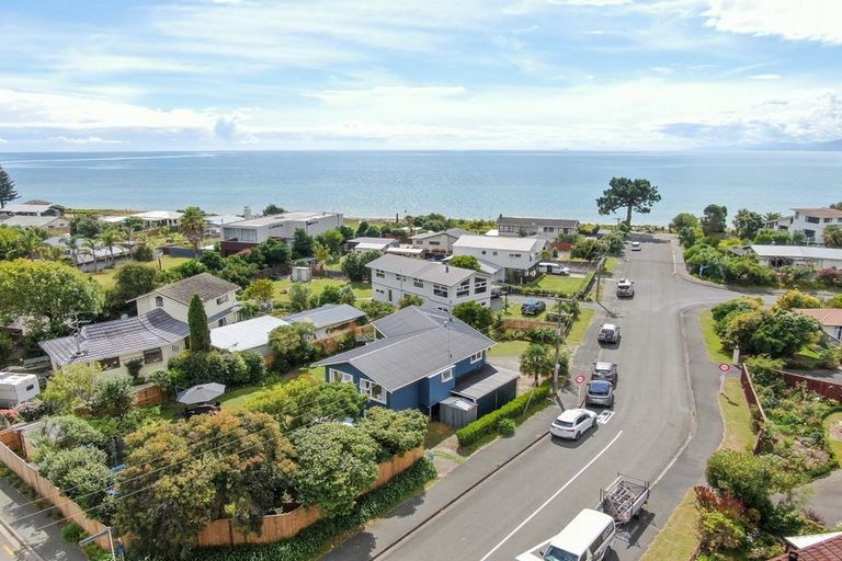 Photo of property in 1 Tait Street, Ruby Bay, Mapua, 7005