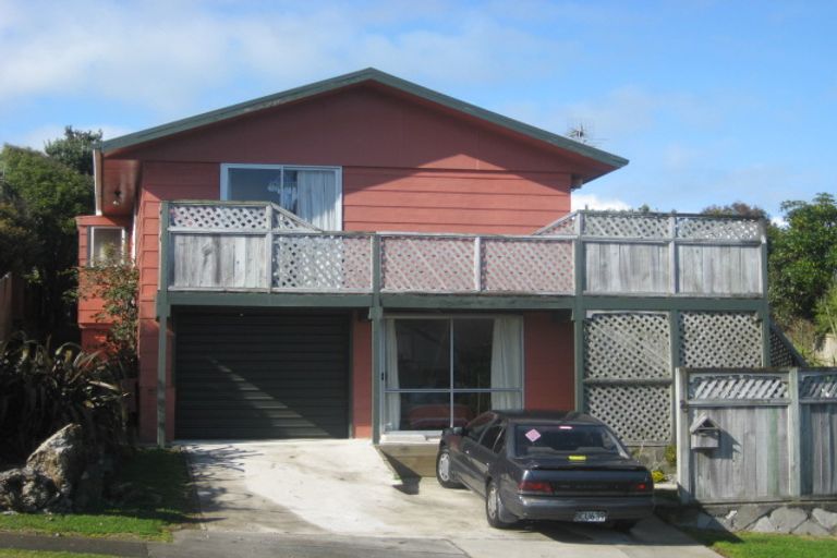 Photo of property in 23 Herekawe Drive, Spotswood, New Plymouth, 4310