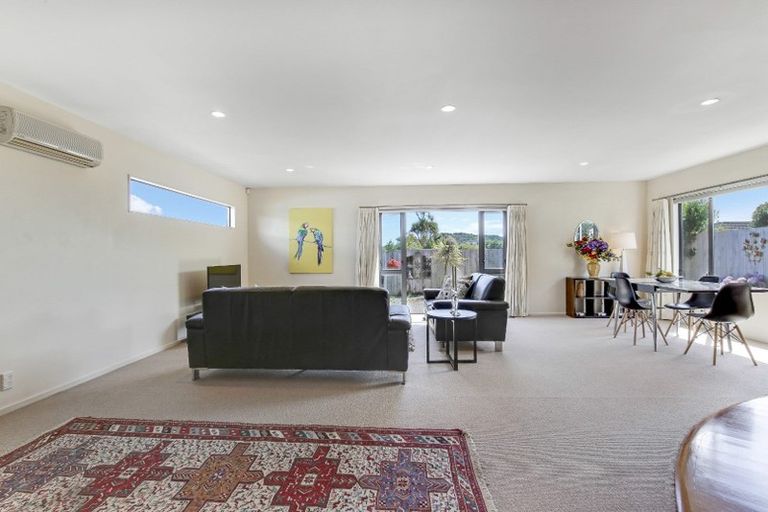 Photo of property in 28a James Cook Drive, Whitby, Porirua, 5024