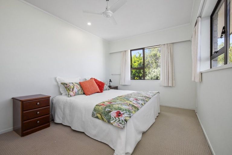 Photo of property in 18c Devon Road, Bucklands Beach, Auckland, 2012