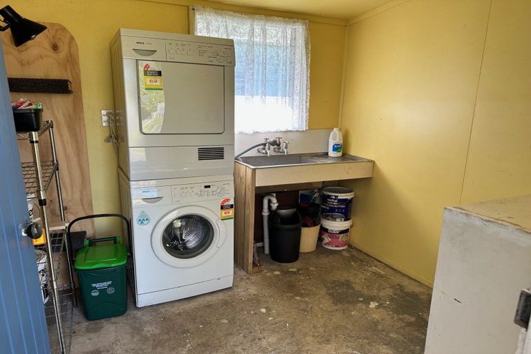 Photo of property in 1 Pitt Street, Raetihi, 4632