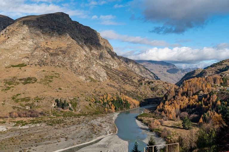 Photo of property in 7 Powder Terrace, Arthurs Point, Queenstown, 9371