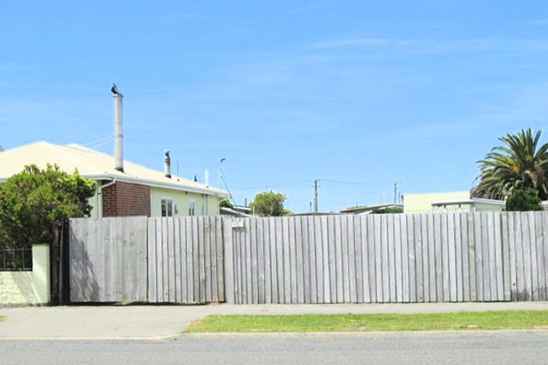 Photo of property in 403 Estuary Road, South New Brighton, Christchurch, 8062