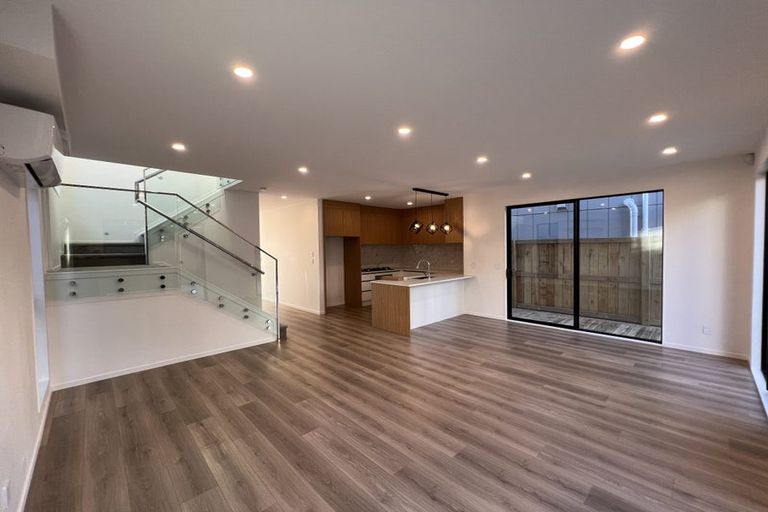 Photo of property in 7 Clara Road, Silverdale, 0932