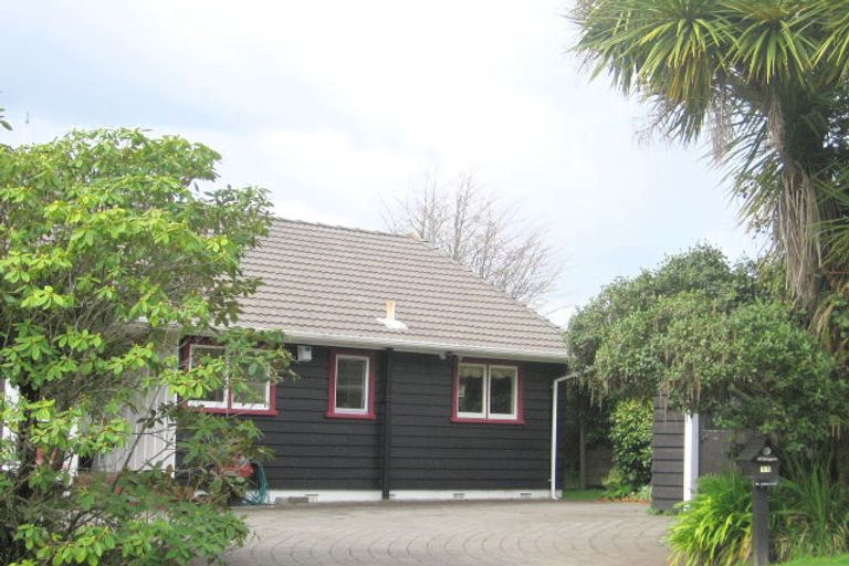 Photo of property in 11 Matipo Avenue, Pomare, Rotorua, 3015