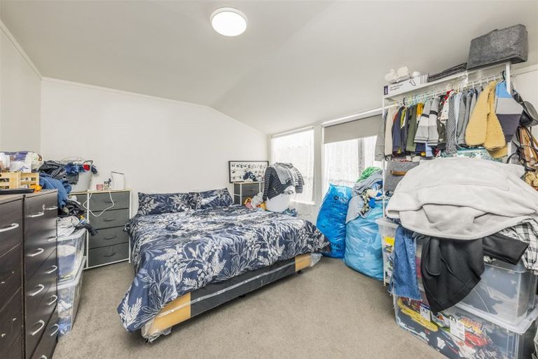 Photo of property in 16 Finlayson Avenue, Clendon Park, Auckland, 2103