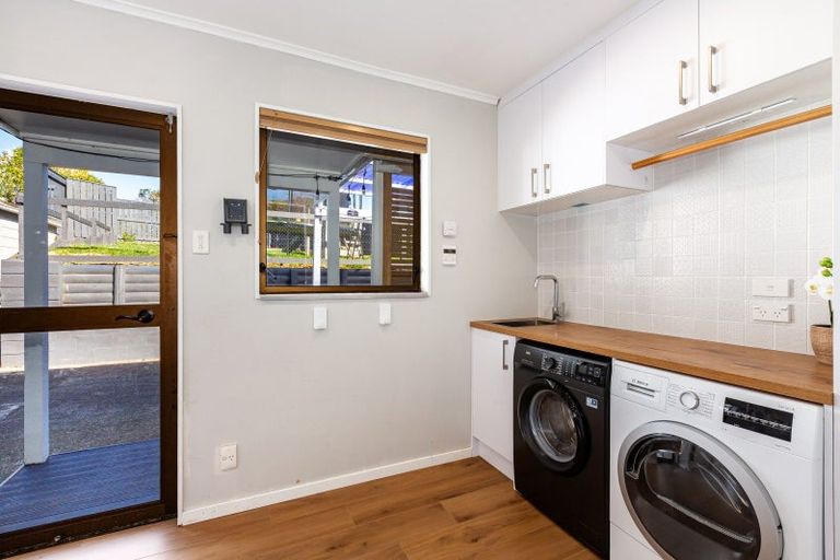 Photo of property in 23 James Cook Drive, Whitby, Porirua, 5024