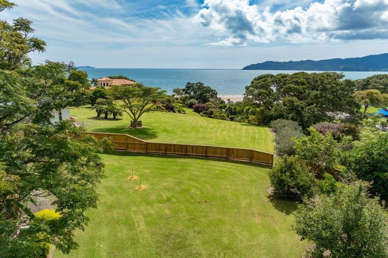 Photo of property in 20 Coopers Drive, Coopers Beach, 0420