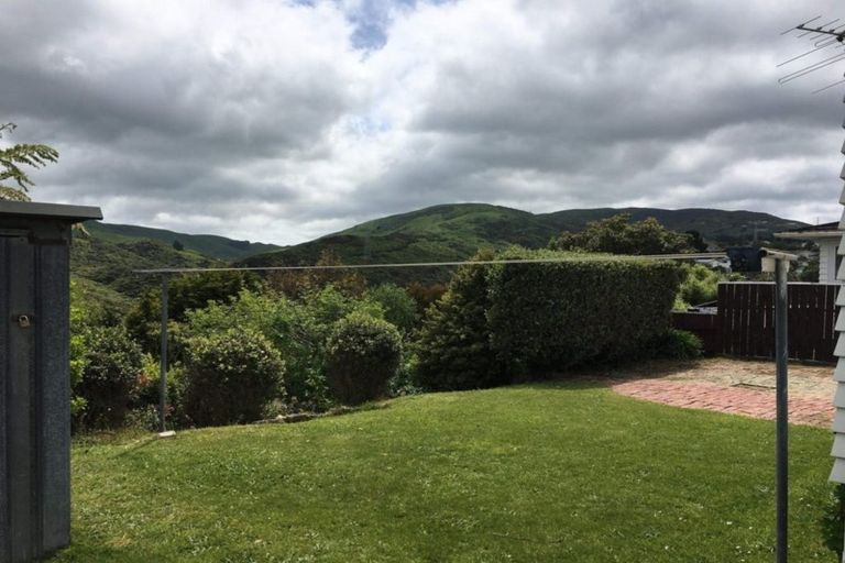 Photo of property in 127 Major Drive, Kelson, Lower Hutt, 5010