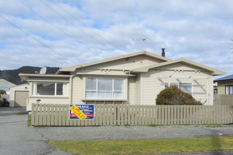 Photo of property in 53 Doyle Street, Blaketown, Greymouth, 7805