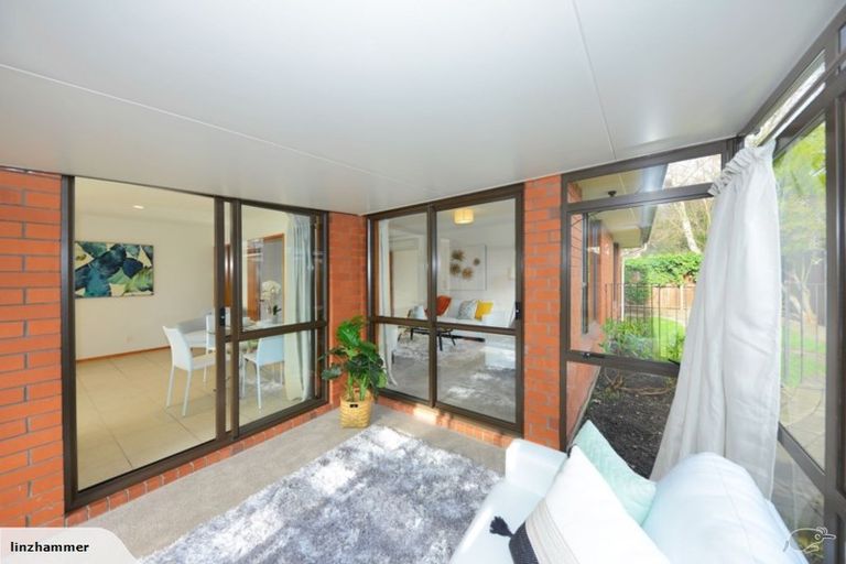 Photo of property in 2/39 Greenock Street, Redwood, Christchurch, 8051