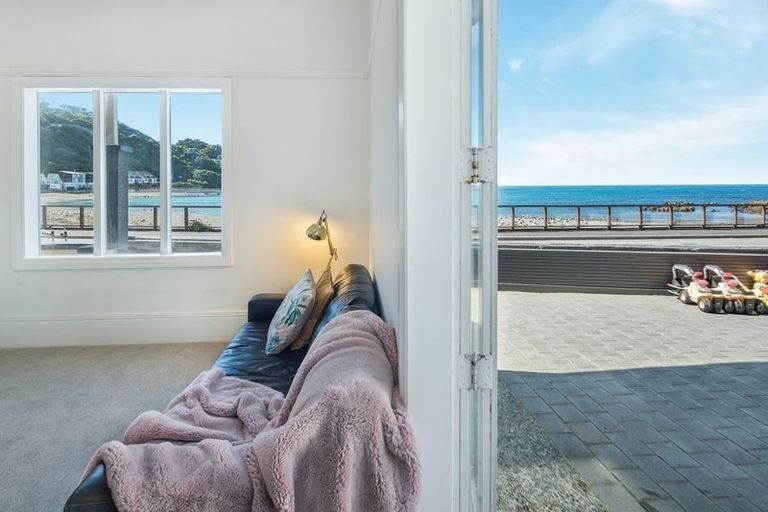 Photo of property in 72 Owhiro Bay Parade, Owhiro Bay, Wellington, 6023