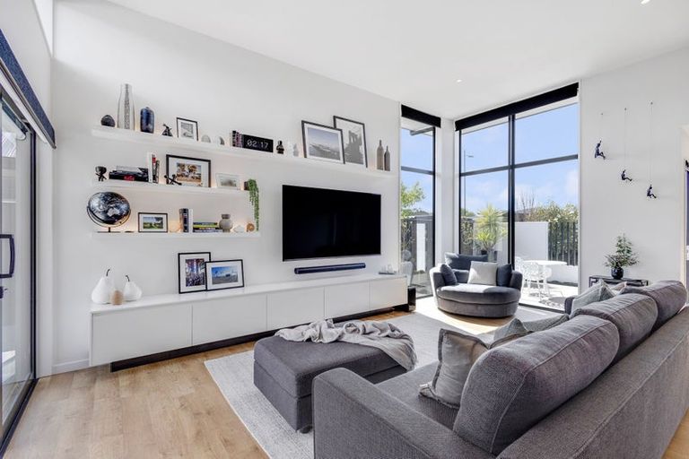 Photo of property in 16 Mersham Drive, Prebbleton, 7604