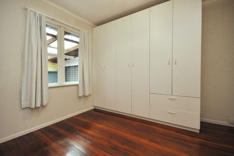 Photo of property in 3 Wood Avenue, Howick, Auckland, 2014