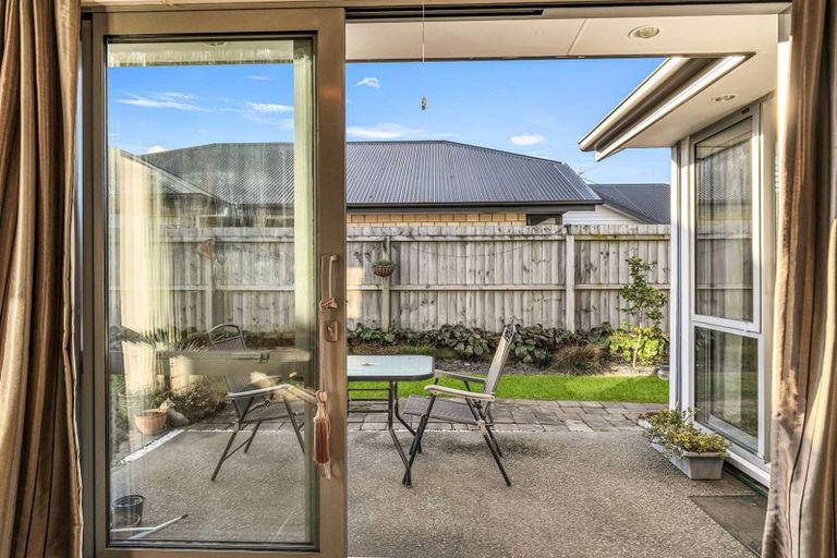 Photo of property in 28 Northwater Drive, Northwood, Christchurch, 8051