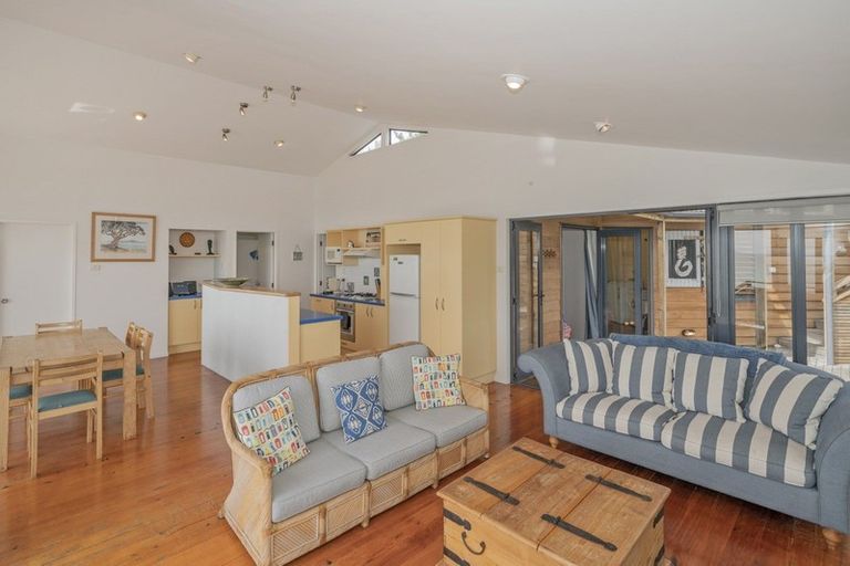 Photo of property in 165 Bluff Road, Kuaotunu West, Whitianga, 3592