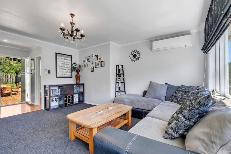 Photo of property in 26 Thompson Grove, Ranui, Porirua, 5024