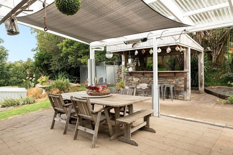 Photo of property in 19 Oliver Road, Eastern Beach, Auckland, 2012