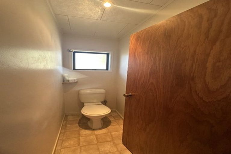 Photo of property in 8 Tyndrum Place, Highland Park, Auckland, 2010